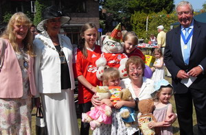 soroptimist president judging teddybears event