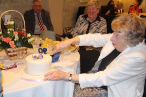 Janet and 90th birthday cake