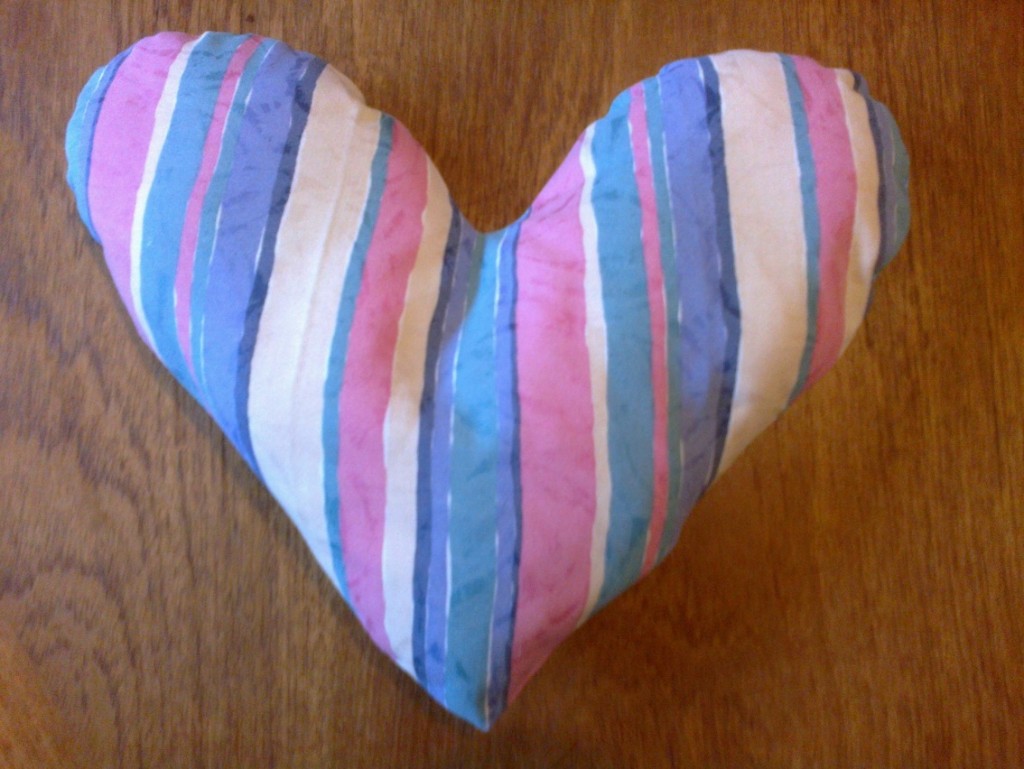 heart-shaped-cushion