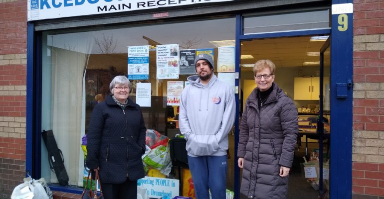 SI Glasgow City members dropping off donations to the Drumchapel Foodbank.