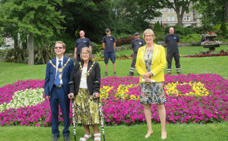 President Sandra with Mayor and Mayoress and Gardeners