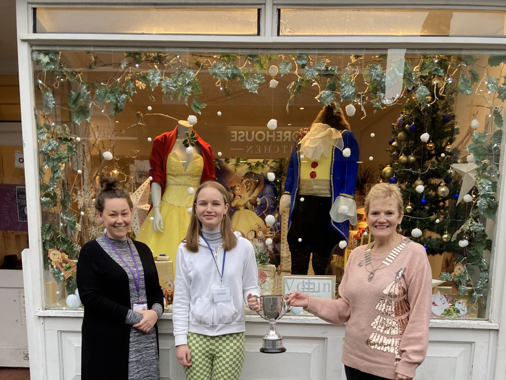 Charity Shop Christmas Window Competition- The Results - SI Harrogate and  District