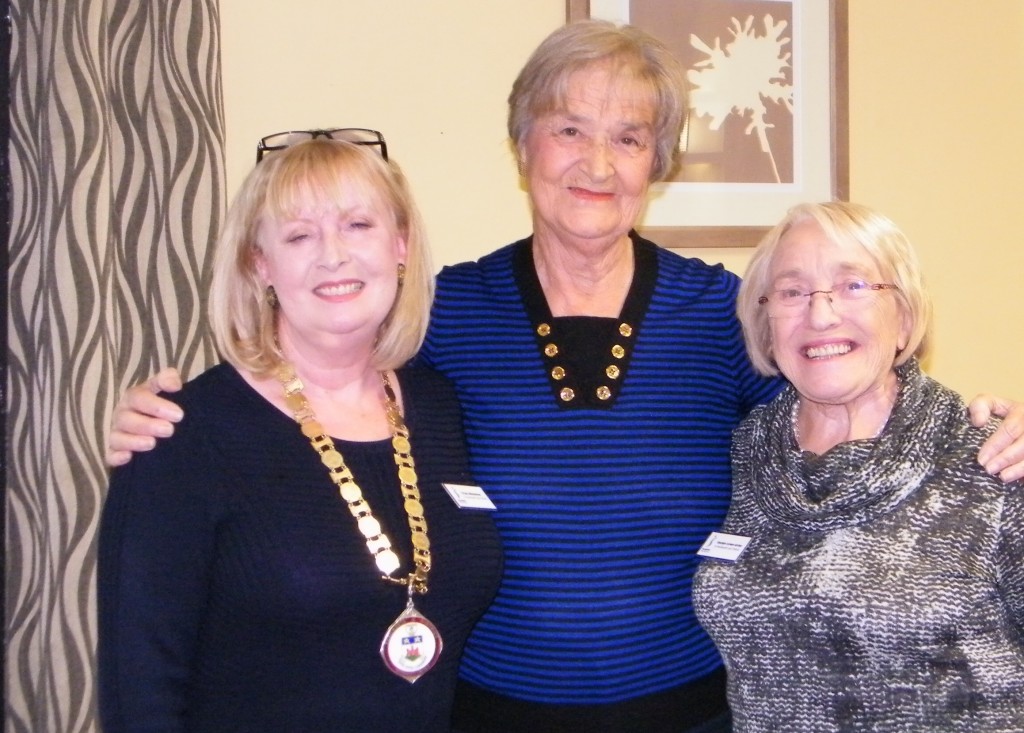 Kenilworth Soroptimists Welcome Two New Members News Blog Events Si Kenilworth And District