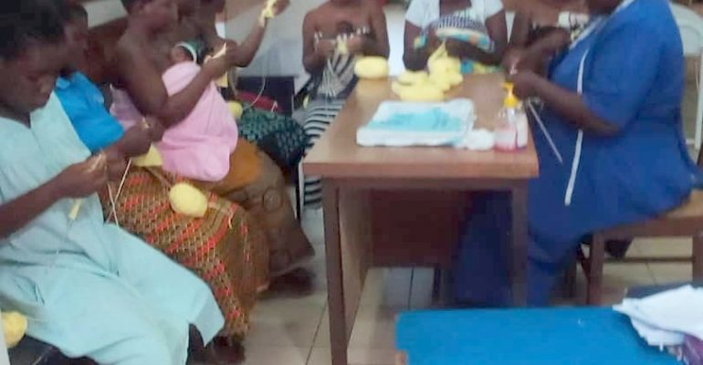 Kangaroo Knitting Club for Premature babies in hospital in Malawi