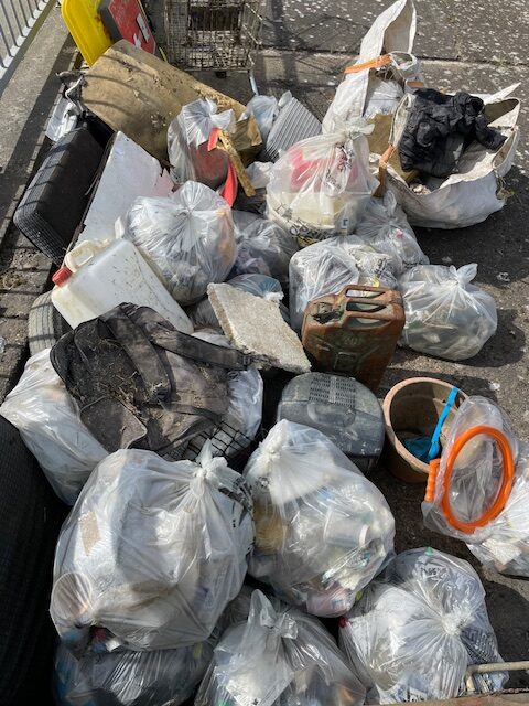 Soroptimists Volunteer at Foreshore litter pick on River Medway