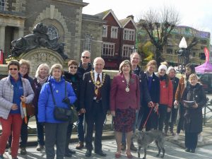 The Mayor and Mayoress of Salisbury set off for the first Her Salisbury Footprint guided walk 