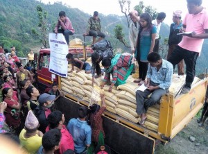 SI Kathmandu delivers aid to earthquake victims