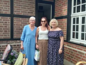 Marie-Eva with President Kathi and Helen gifts Werse Island