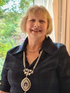 Soroptimist London Chilterns Region President Helen Byrne