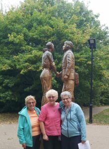 232-Woodoaks Farm walk - Janet Helen Anna