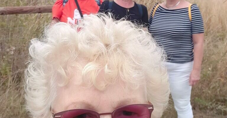 SISTA Woodoaks Farm walk - Janet Helen Anna Jane