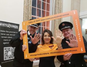 OTW Hertford Seflie Frame Annie Brewster