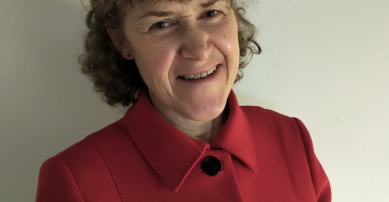 Prof Scarlett McNally