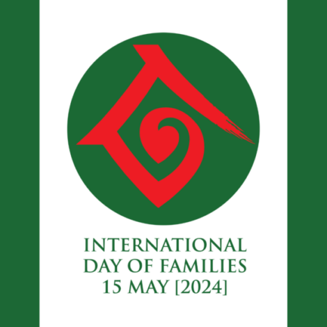 Red symbol on a green circle. Logo of the 2024 International Day of Families.